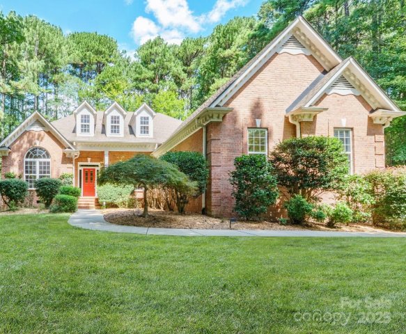 723 Beaten Path Road sold home in Shavenders Bluff, Mooresville, NC