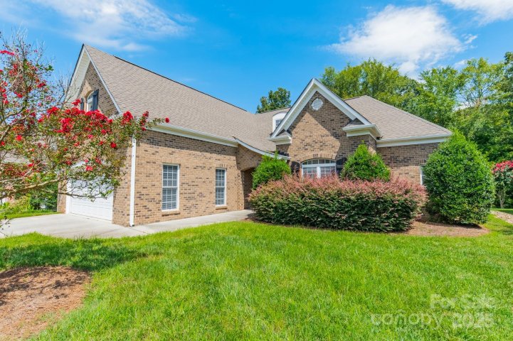 682 Cherry Hills Place sold home in Waterford Glen, Rock Hill, SC