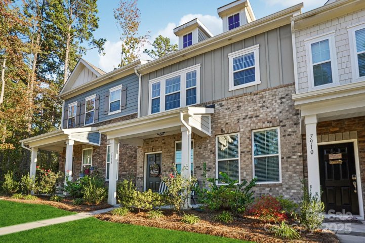7914 Nelson Road sold home in Mcewen Village, Mint Hill, NC