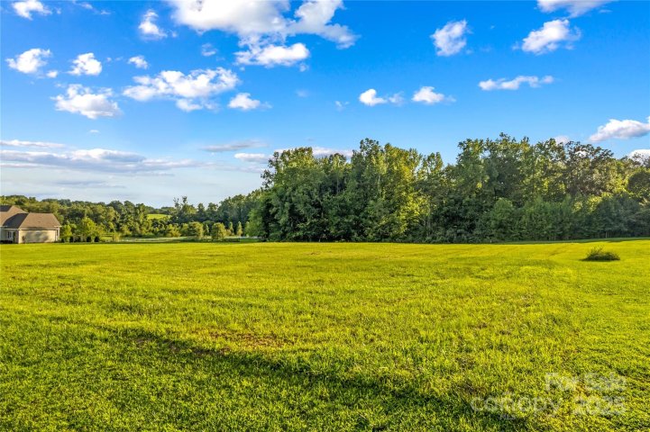 185 Bellingshire Drive sold home in Berkshire, Mt Ulla, NC