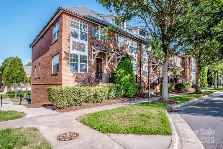 121 Irving Avenue sold home in Legacy Village, Mooresville, NC
