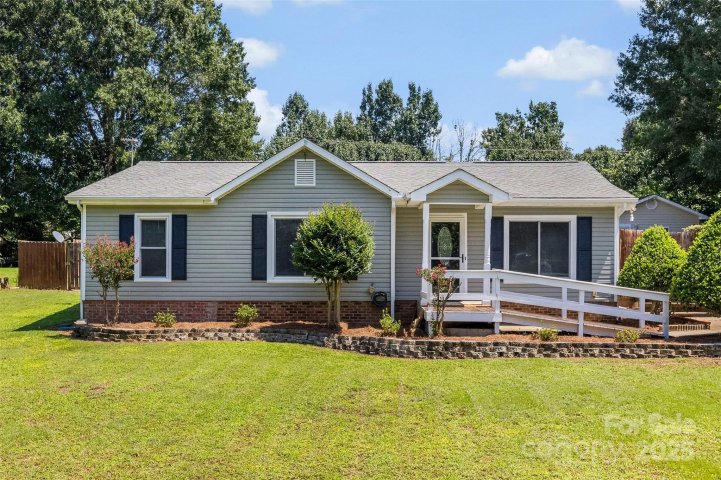 703 Edgehill Drive sold home in Newtown Estates, Monroe, NC