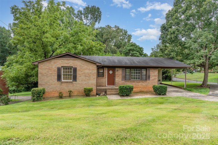 3039 Knollwood Drive sold home in Brookhaven, Gastonia, NC