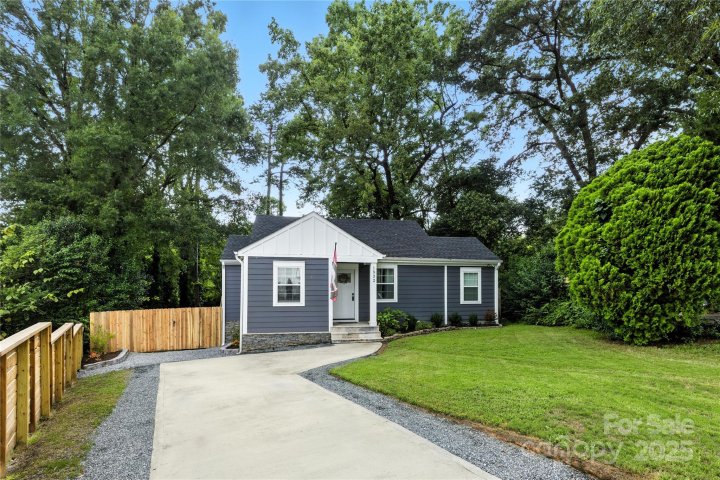 1522 Princess Place sold home in Regal Heights, Charlotte, NC