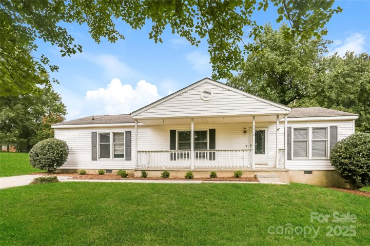 6010 Amberly Lane sold home in Virginia Manor, Charlotte, NC