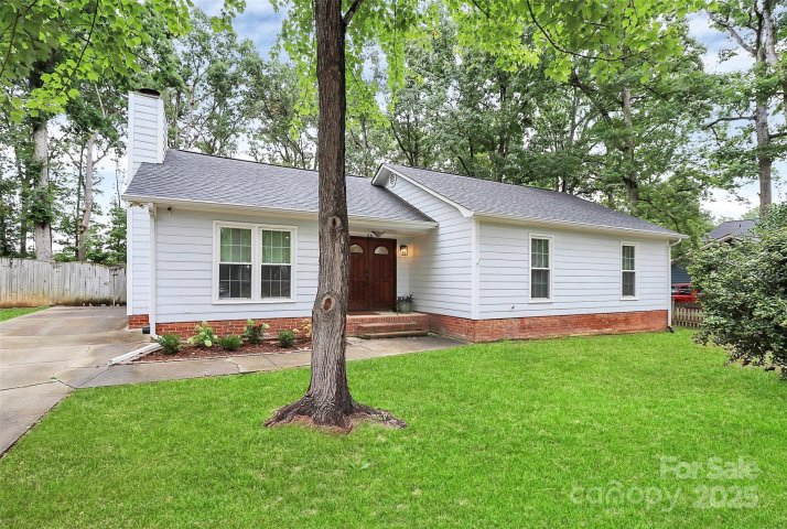 8306 Red Lantern Road sold home in Beacon Hills, Indian Trail, NC