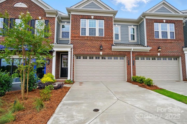 12060 Lavinia Lane sold home in Townes At Wade Ardrey, Charlotte, NC