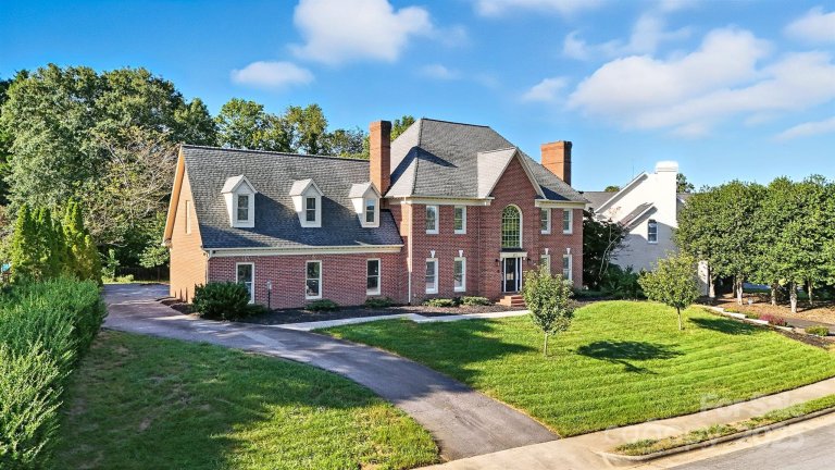 475 44th Drive sold home in Moores Ferry, Hickory, NC