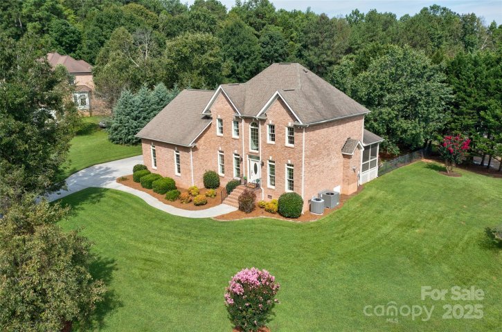 241 Old Springs Road sold home in Huntington Farms, Fort Mill, SC