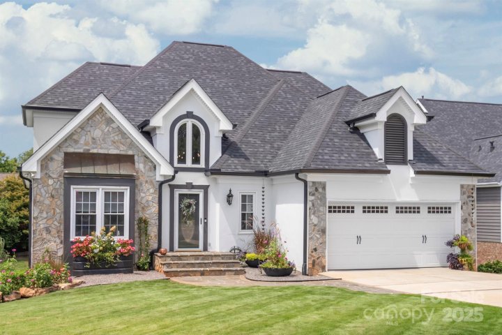 421 Cranborne Chase Drive sold home in Bailiwyck, Fort Mill, SC
