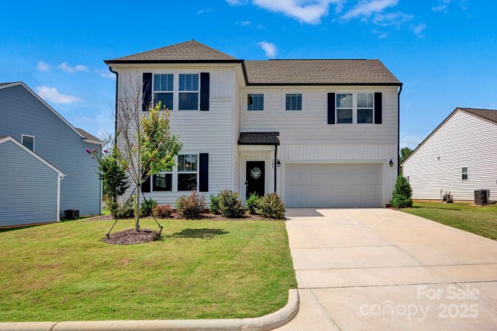 126 Dyssa Loop sold home in Marthas Ridge, Statesville, NC