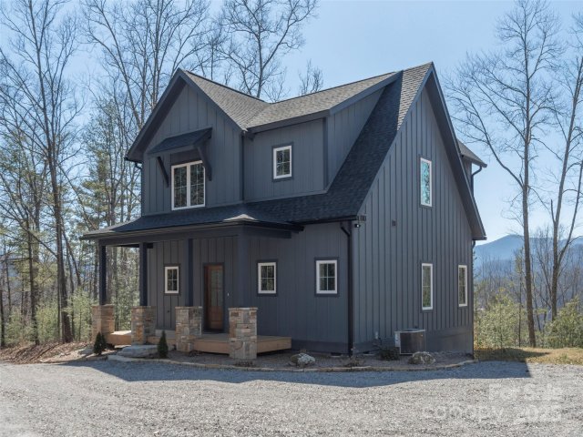 410 Dream Valley Drive sold home in Dream Valley, Clyde, NC