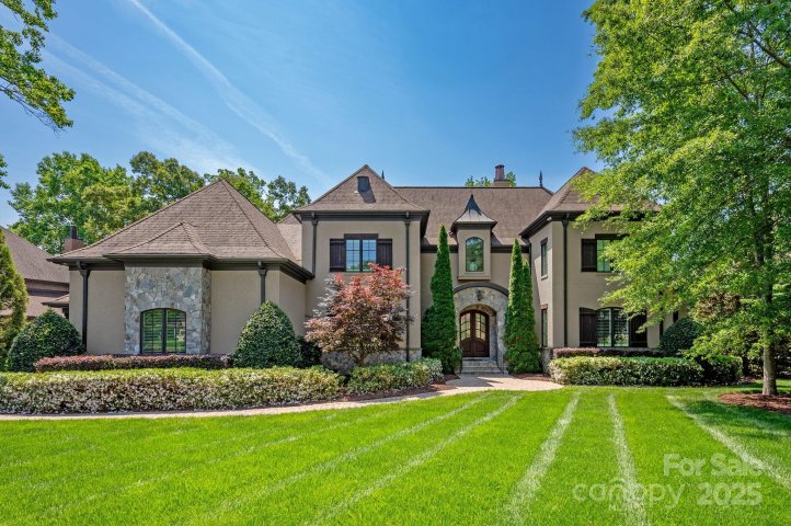 8021 Skye Lochs Drive sold home in Skyecroft, Waxhaw, NC
