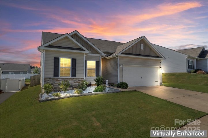 3112 Wynn Way active home in The Reserve At Canyon Hills, Charlotte, NC