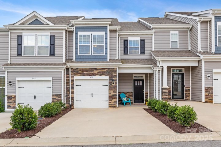 607 Santa Clara Drive sold home in Fountain Park, Asheville, NC