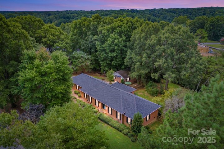 1217 Rosa Drive sold home in Lakeview Estates, Monroe, NC