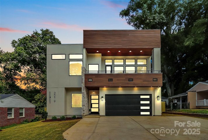 2219 Shamrock Drive sold home in Shamrock Gardens, Charlotte, NC
