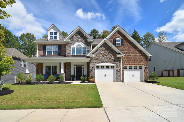 7207 Glenroe Drive sold home in Farrington, Huntersville, NC