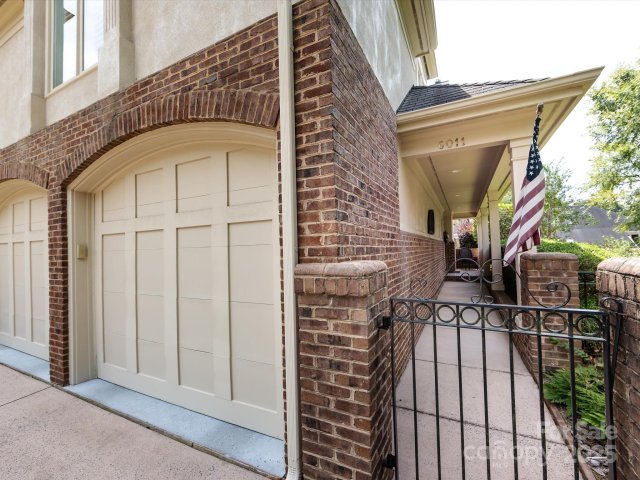 6011 Old Well House Road sold home in Challis Hill, Charlotte, NC