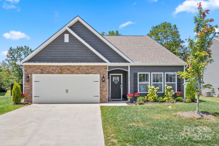 299 Ridgeview Lane sold home in Hickory Ridge, Mars Hill, NC
