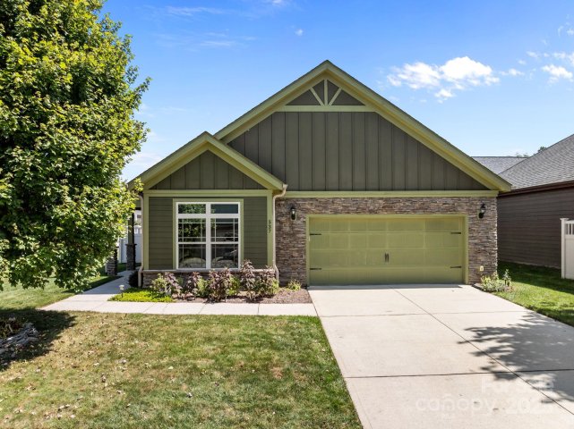 537 Summerfield Place sold home in Orchards of Flat Rock, Flat Rock, NC