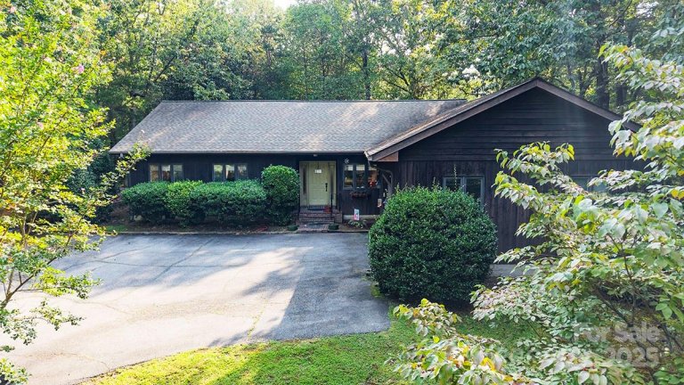 643 Mountain View Drive 44 sold home in Morgan Chapel Village, Columbus, NC