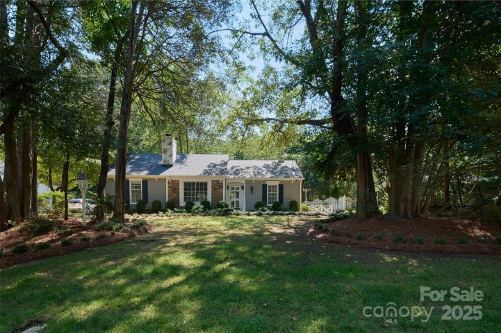 2408 Turnberry Lane sold home in Brandon Forest, Charlotte, NC