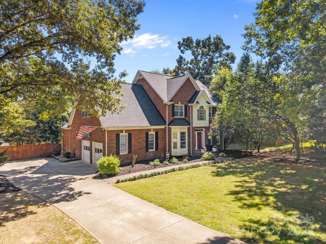 1237 Hawthorne Drive sold home in Country Woods East, Indian Trail, NC
