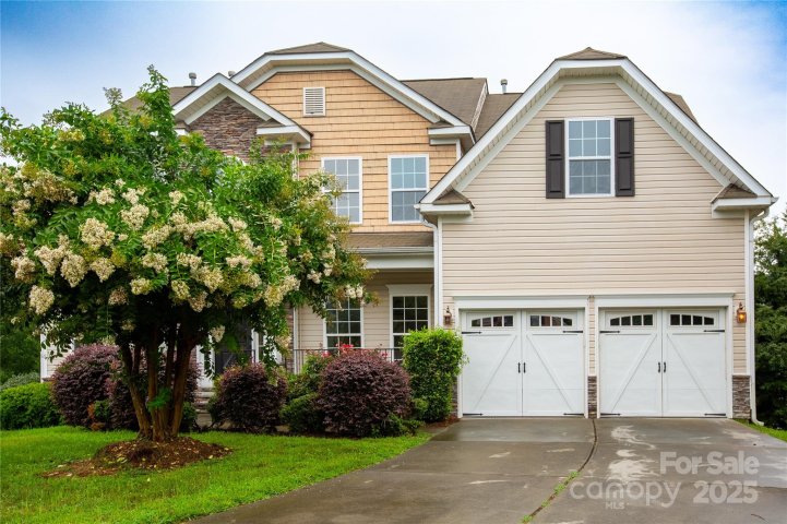 A home in Meadow Glen, Clemmons