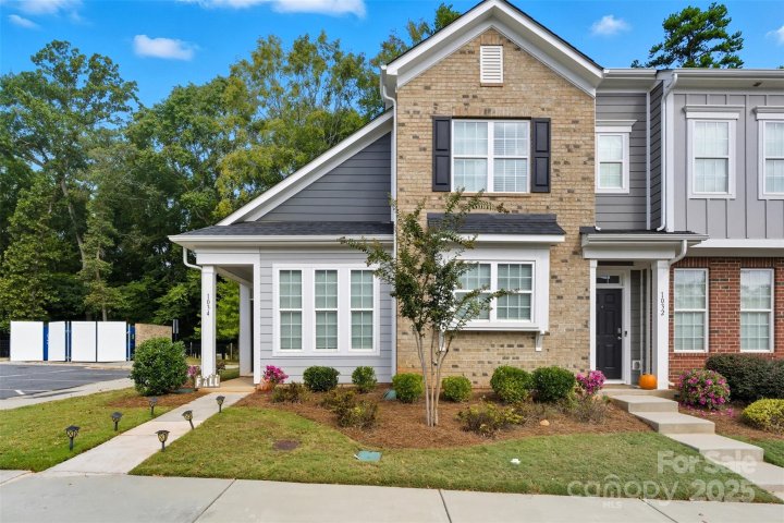 1034 Beatty Woods Drive sold home in Beatty Woods, Belmont, NC