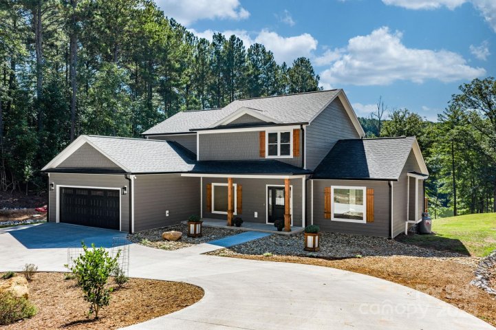 Homes in Paradise Harbor, Connelly Springs