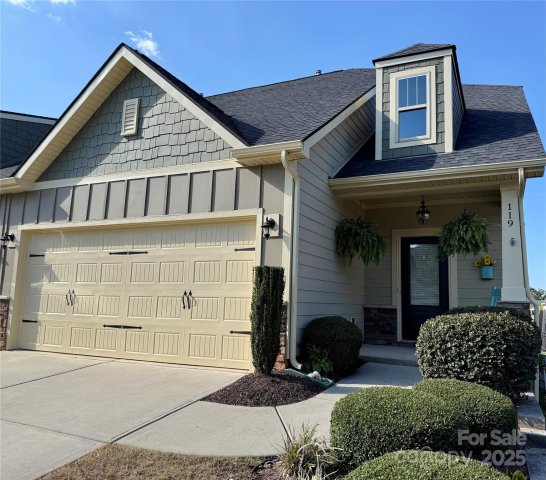 119 Canter Lane active home in Johnson Manor, Mooresville, NC