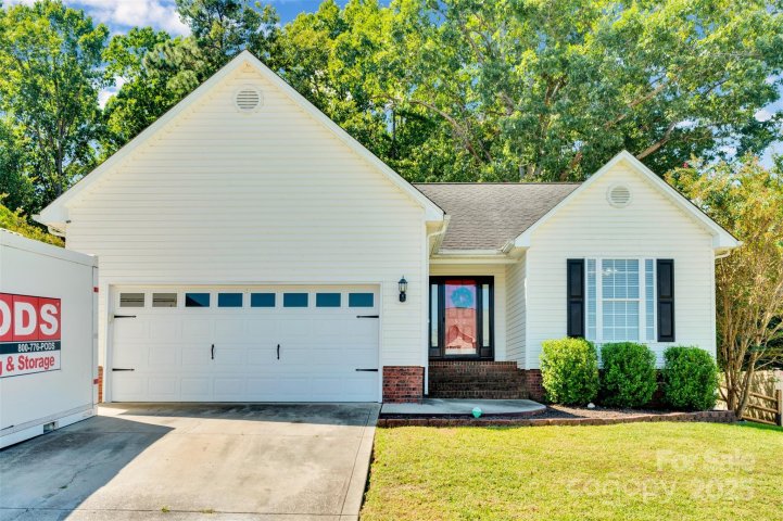 912 Carole Summey Drive sold home in Summey Knoll, Dallas, NC