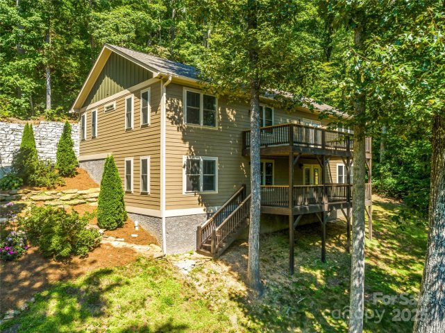71 Willow Bend sold home in Beechwood Lakes, Hendersonville, NC