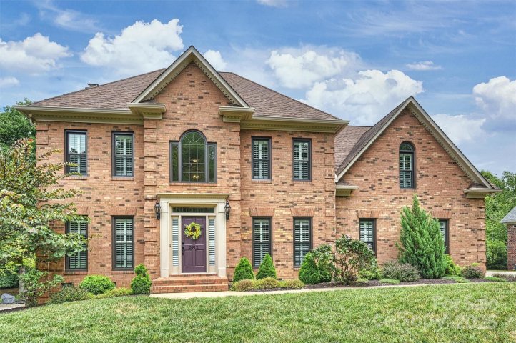 5912 Alexa Road sold home in Berkeley, Charlotte, NC