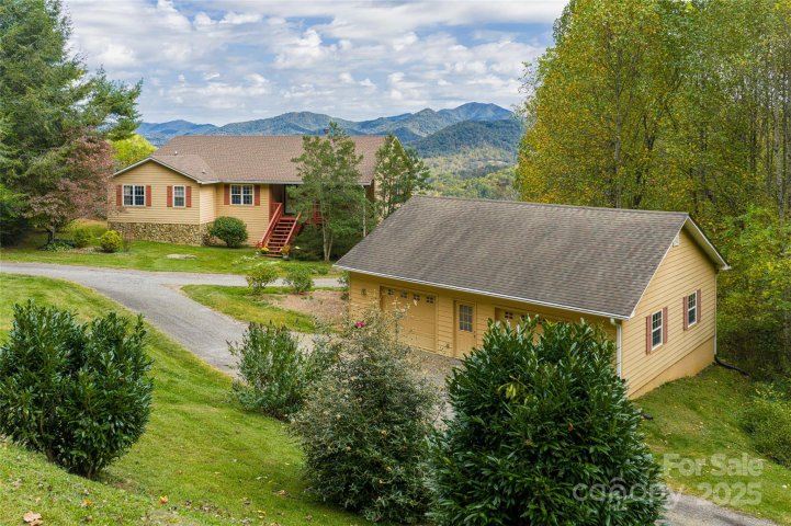 156 Jubilee Way sold home in Hills Of Cataloochee, Waynesville, NC