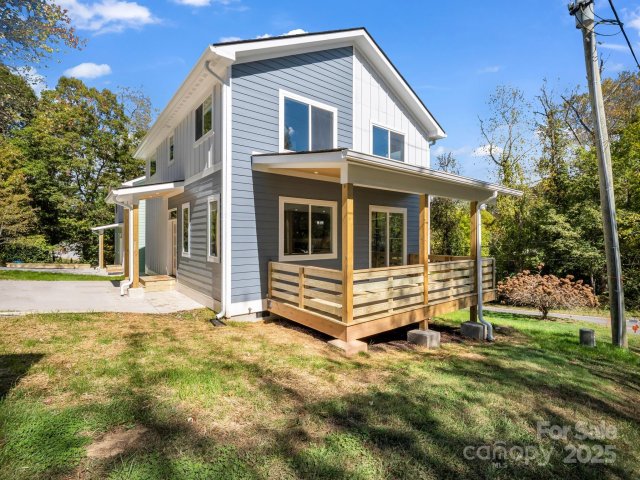 1 Pinnacle View Road sold home in Oakley, Asheville, NC
