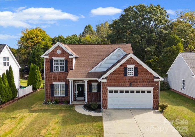 11403 Ridge Oak Drive sold home in The Crossings, Charlotte, NC