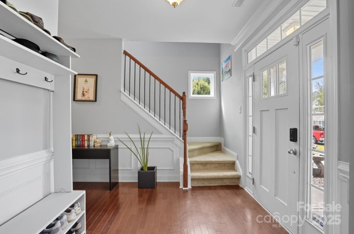 5632 Mcdowell Run Drive sold home in Riverdale, Huntersville, NC