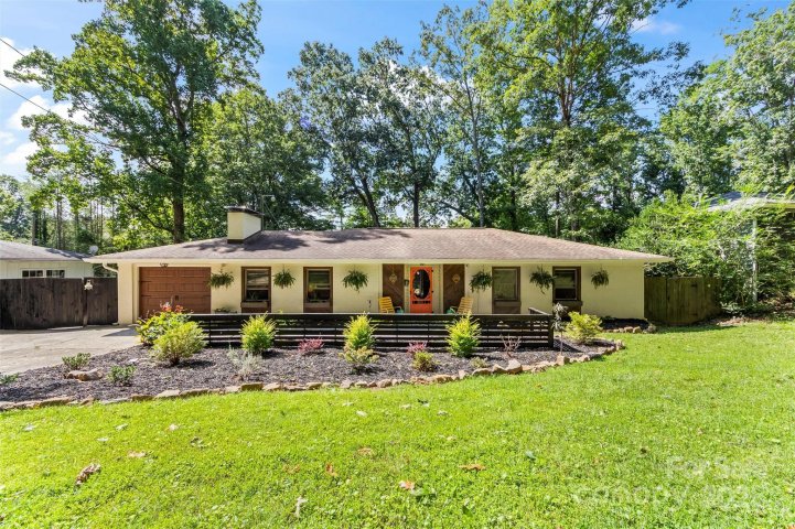 52 Rathfarnham Road sold home in Rathfarnham, Asheville, NC