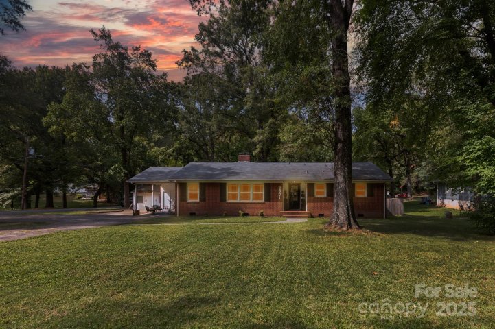 5301 Princess Street sold home in Royal Oaks, Charlotte, NC