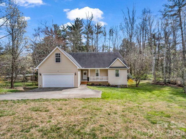 7 Saint Andrews Road sold home in St Andrews, Arden, NC