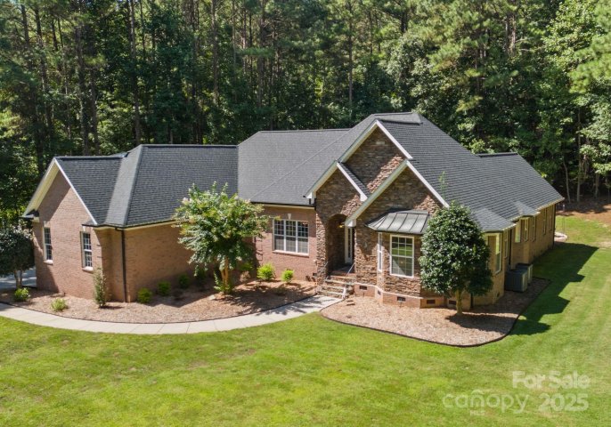 125 Whispering Cove Court 60 sold home in Northington Woods, Mooresville, NC