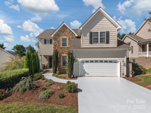Homes in Rivercrest, Arden
