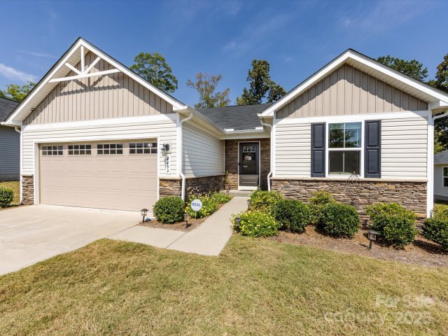 4499 Hunton Dale Road pending home in Hunton Forest, Concord, NC