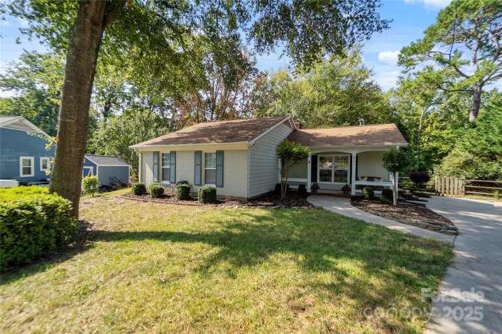 2741 Lytham Drive sold home in Brandon Forest, Charlotte, NC