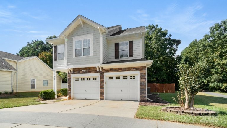 695 Goldflower Drive sold home in Ridge Pointe, Rock Hill, SC