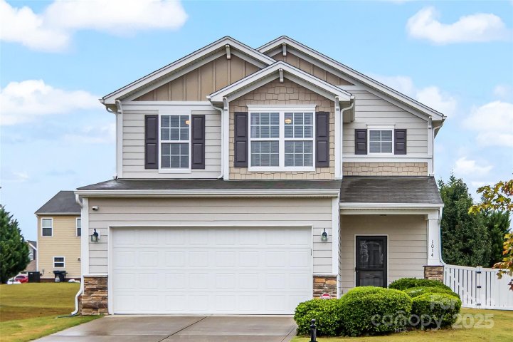 1014 Garden Web Road sold home in Fieldstone Farm, Indian Trail, NC