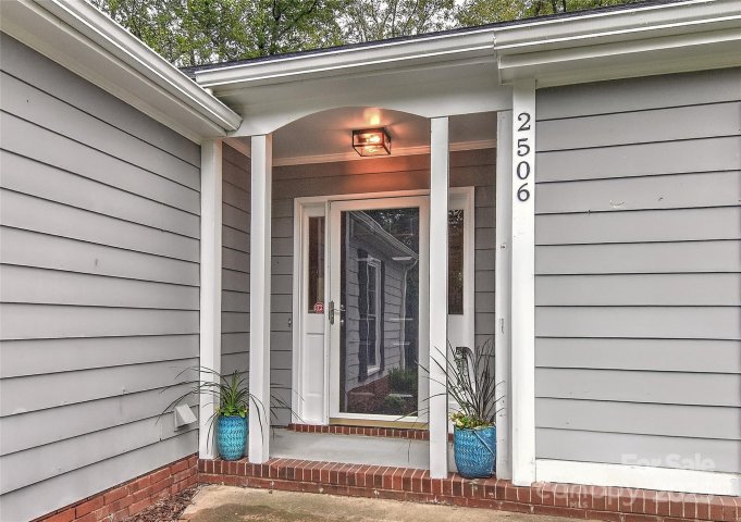 2506 Turnberry Lane sold home in Brandon Forest, Charlotte, NC