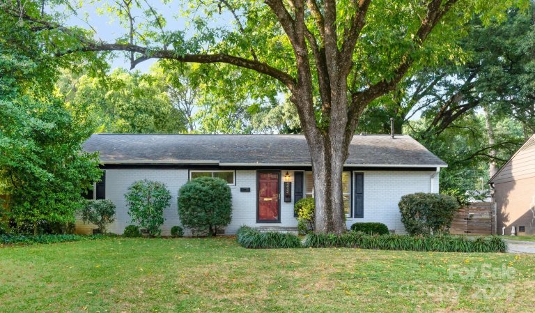 4432 University Drive sold home in Collins Park, Charlotte, NC